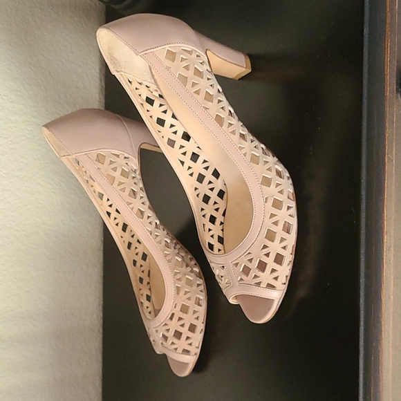 Aquatalia by Marvin K Italian Heels. Vero Cuoio. - Picture 4 of 4